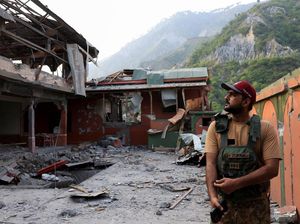 Perang Video Hoax Jet Tempur Ditembak Usai India Serang Pakistan Perang Video Hoax Jet Tempur Ditembak Usai India Serang Pakistan