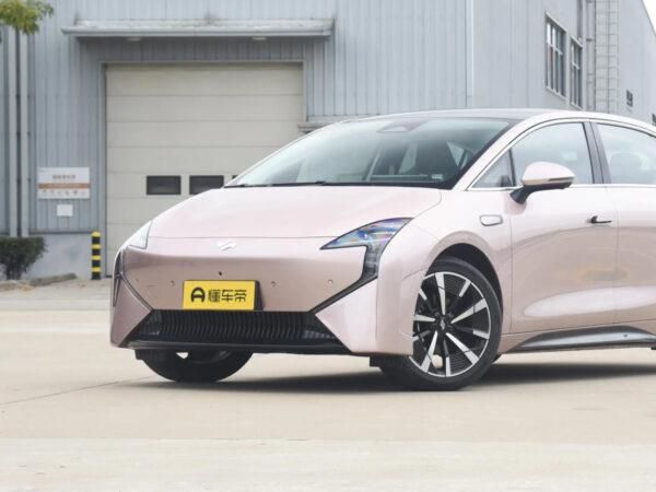 Tampang Sedan Listrik Buatan Maskapai Penerbangan China, Cakep Luar-Dalem