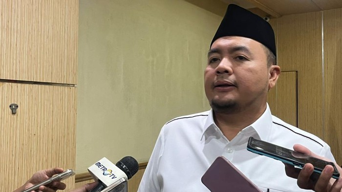 Mochammad Afifuddin Ketua KPU Mochammad Afifuddin di kantor Bawaslu, Jakarta Pusat, Kamis (8/5/2025). e-voting