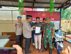 Polsek Ciputat Timur Kembalikan Motor yang Dicuri ke Pemiliknya