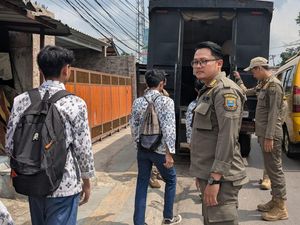 Bolos Sekolah, 17 Pelajar KBB Diciduk Satpol PP Saat Nongkrong Bolos Sekolah, 17 Pelajar KBB Diciduk Satpol PP Saat Nongkrong