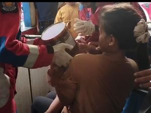 Kepala Bayi Nyangkut di Kaleng Biskuit, Ibu di Jakut Minta Tolong Damkar