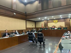Jaksa KPK ke Staf PDIP di Sidang Hasto: Tolong Istigfar Dulu Ya