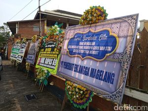 Video: SD As Syafiiyah Berduka, 10 Guru Tewas dalam Laka Angkot Vs Truk