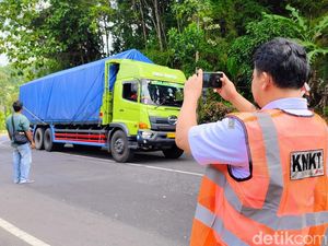 KNKT Investigasi Kecelakaan Maut Truk Vs Angkot di Purworejo