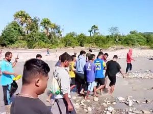 2 Orang Tewas Terseret Banjir di Kupang Seusai Tagih Utang 2 Orang Tewas Terseret Banjir di Kupang Seusai Tagih Utang