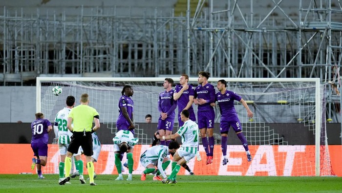 Antony Matheus dos Santos of Real Betis Balompie scores first goal during the UEFA Conference League 2024/25 Semi Final Second Leg match between ACF Fiorentina and Real Betis Balompie at Stadio Artemio Franchi on May 8, 2025 in Florence, Italy. (Photo by Giuseppe Maffia/NurPhoto via Getty Images)