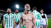 Sejak didatangkan dari MU, Antony total sudah buat 8 gol dan 5 assist. Selanjutnya ia akan memimpin Los Verdiblancos ke final dan melawan Chelsea. (Foto: Giuseppe Maffia/NurPhoto via Getty Images)