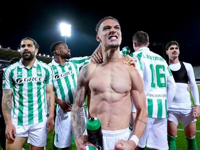 Antony Matheus dos Santos of Real Betis Balompie celebrates with his teammates reaching the final at the end of the UEFA Conference League 2024/25 Semi Final Second Leg match between ACF Fiorentina and Real Betis Balompie at Stadio Artemio Franchi on May 8, 2025 in Florence, Italy. (Photo by Giuseppe Maffia/NurPhoto via Getty Images)