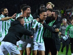 Antony berhasil membantu Betis melaju ke final Conference League musim ini untuk menghadapi Chelsea. Mampukah ia menuntaskan misinya dengan menjadi juara? Foto: Image Photo Agency/Getty Images