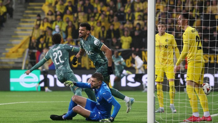 Bodo/Glimt vs Tottenham Hotspur Soccer Football - Europa League - Semi Final - Second Leg - Bodo/Glimt v Tottenham Hotspur - Aspmyra Stadion, Bodo, Norway - May 8, 2025 Tottenham Hotspurs Dominic Solanke celebrates scoring their first goal Action Images via Reuters/Paul Childs