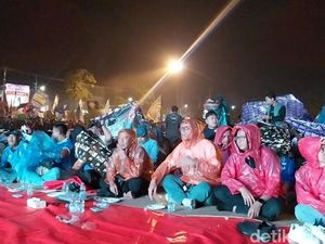 Atmosfer Emosional Nobar Persib di Majalengka Atmosfer Emosional Nobar Persib di Majalengka