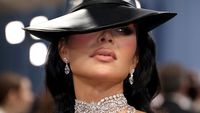 Foto: Adu Perhiasan Mewah di MET Gala 2025, Penuh Berlian, Zamrud, Kristal