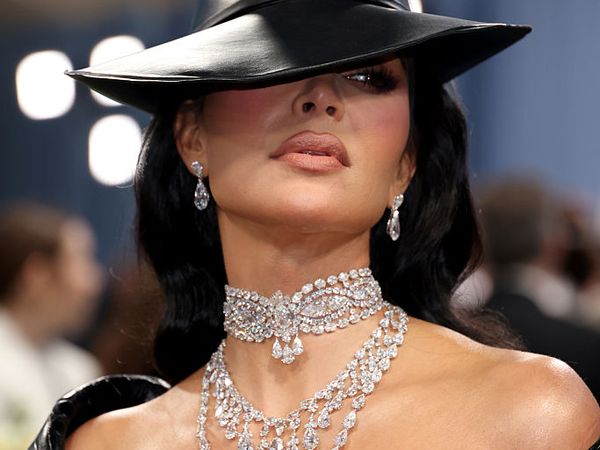 Foto: Adu Perhiasan Mewah di MET Gala 2025, Penuh Berlian, Zamrud, Kristal