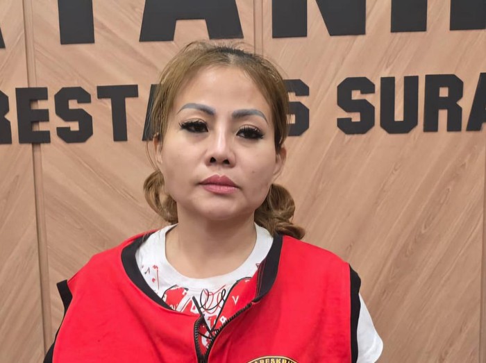 Jan Hwa Diana ditahan di Polrestabes Surabaya Jan Hwa Diana ditahan di Polrestabes Surabaya penahanan Jan Hwa