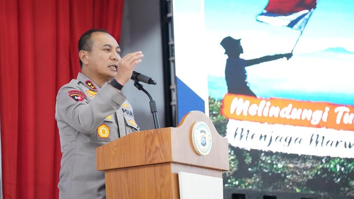 Kapolda Riau Irjen Herry Heryawan melakukan kunjungan kerja ke Polres Rokan Hilir.