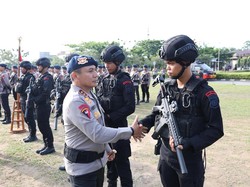 Kapolda Riau Lepas Tim Brimob Challenge: Teamwork Adalah Kunci