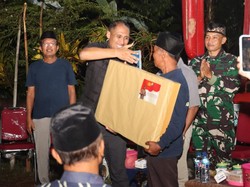 Jumat Curhat, Kapolres Blitar Kota Tampung Aspirasi Warga di Pos Kamling