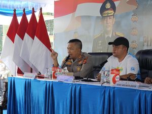 Kapolres Bogor Minta Jajaran Tumpas Premanisme: Beri Rasa Aman untuk Masyarakat! Kapolres Bogor Minta Jajaran Tumpas Premanisme: Beri Rasa Aman untuk Masyarakat!