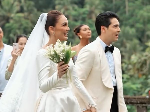 8 Gaya Luna Maya di Resepsi Pernikahan ke-2, Memukau Pakai Kalung Rp 1,5 M