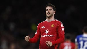 9 Pesepakbola Top yang Main di Chelsea dan MU: Hughes hingga Mount