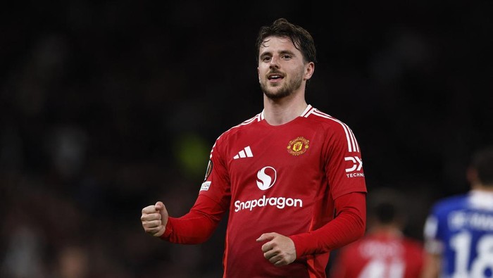 Mason Mount Soccer Football - Europa League - Semi Final - Second Leg - Manchester United v Athletic Bilbao - Old Trafford, Manchester, Britain - May 8, 2025 Manchester Uniteds Mason Mount celebrates after the match Action Images via Reuters/Jason Cairnduff
