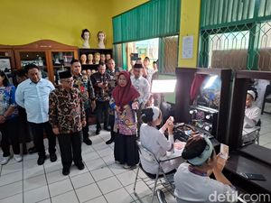 2 Program Unik SMKN 3 Palangka Raya Dapat Acungan Jempol Mendikdasmen