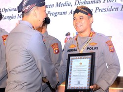 Polda Jabar Diganjar Dua Penghargaan di Rakernis Humas Polri 2025