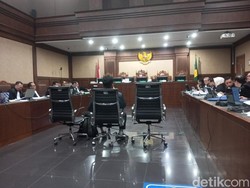 Penyidik KPK Ungkap Ada Pimpinan Era Firli Minta Kasus Hasto Tak Diusut