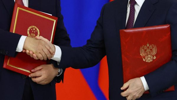 Momen Pertemuan Putin-Xi Jinping Saat India-Pakistan Memanas