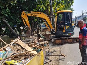 Potret Pembongkaran PKL Rawa Tembaga di Kota Bekasi