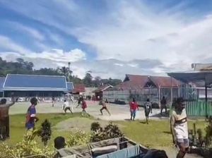Pemicu Napi Lapas Nabire Serang Polisi Saat Olah TKP Kaburnya 3 Tahanan KKB Pemicu Napi Lapas Nabire Serang Polisi Saat Olah TKP Kaburnya 3 Tahanan KKB