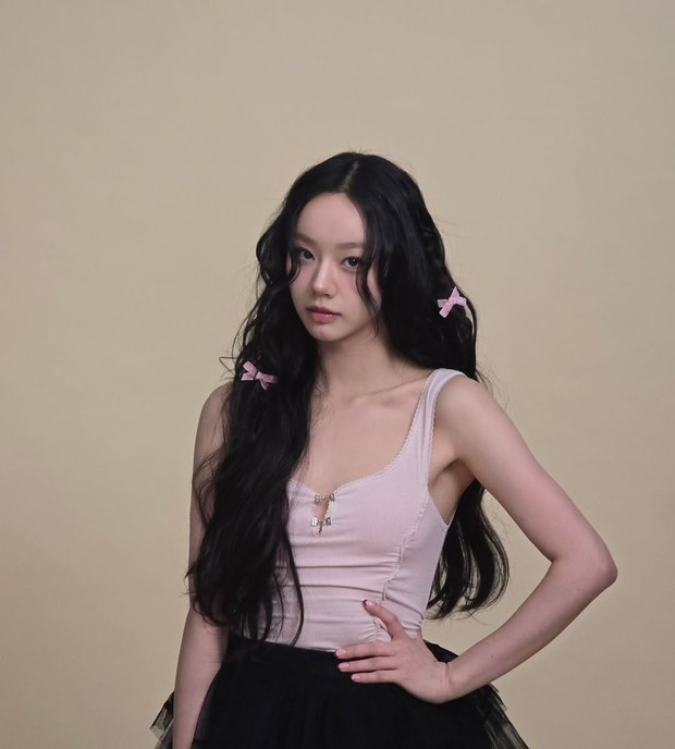 Poster fanmeeting 'Welcome to Hyeri's Studio'