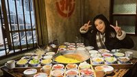 Regina Phoenix Hobi Kulineran Saat Berlibur ke China hingga Sydney