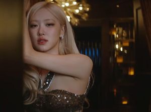 Pesona 10/10 Rose di MV Messy