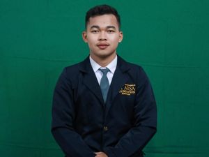 Kisah Dafa Siswa SMA CT Arsa Sukoharjo Diterima 14 Kampus Internasional Kisah Dafa Siswa SMA CT Arsa Sukoharjo Diterima 14 Kampus Internasional