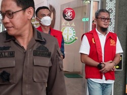 3 Tersangka Dugaan Gratifikasi di PUPR Banyuasin Diserahkan ke Kejari Banyuasin