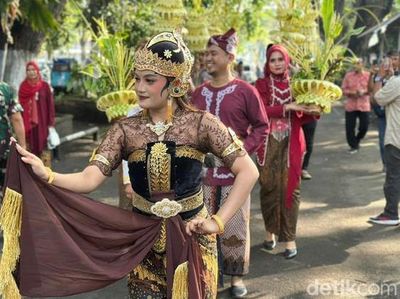 Tradisi Manten Tebu Tandai Dimulainya Musim Giling di Kediri