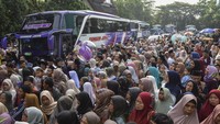Warga Ciamis Antusias Lepas Jemaah Haji Kloter Pertama