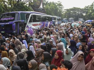 Warga Ciamis Antusias Lepas Jemaah Haji Kloter Pertama