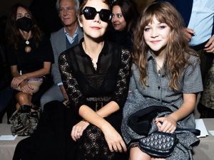 Putri Aktris Maggie Gyllenhaal Ditangkap Polisi karena Aksi Bela Palestina Putri Aktris Maggie Gyllenhaal Ditangkap Polisi karena Aksi Bela Palestina