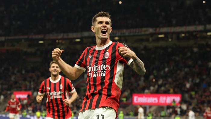 MILAN, ITALY - MAY 09:  Christian Pulisic of AC Milan celebrates after scoring the goal during the Serie A match between AC Milan and Bologna at Stadio Giuseppe Meazza on May 09, 2025 in Milan, Italy. (Photo by Claudio Villa/AC Milan via Getty Images)