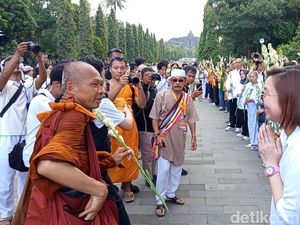Video: 36 Biksu Thudong yang Jalan Kaki dari Thailand Telah Sampai di Borobudur