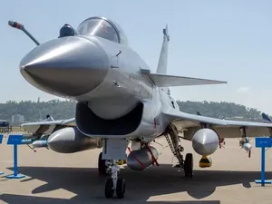 Jet J-10C Sikat Rafale, Tapi Pakar Masih Ragukan Senjata China Jet J-10C Sikat Rafale, Tapi Pakar Masih Ragukan Senjata China