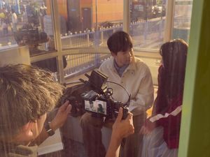 Sutradara Ikonik Jepang Bikin Film Pendek Pakai iPhone 16 Pro Sutradara Ikonik Jepang Bikin Film Pendek Pakai iPhone 16 Pro