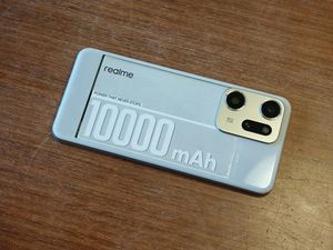 Penampakan Realme GT 10.000 mAh, HP Rasa Powerbank