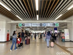 Cegah Kepadatan Long Weekend, KCIC Tambah Loket di Stasiun Halim-Padalarang