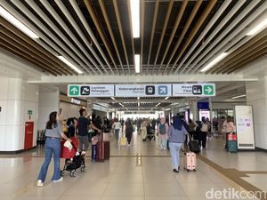 Cegah Kepadatan Long Weekend, KCIC Tambah Loket di Stasiun Halim-Padalarang Cegah Kepadatan Long Weekend, KCIC Tambah Loket di Stasiun Halim-Padalarang