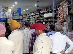Video Warga Punjab India Panic Buying