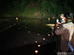 Umat Buddha Larung Pelita Purnama Sidhi di Kali Progo: Doanya Sehat Selalu